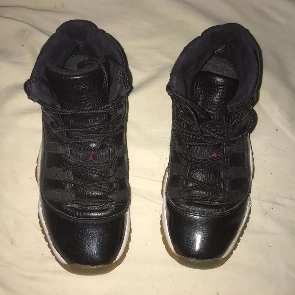 Jordan 11s